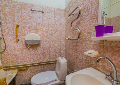 Одноместный улучшенный номер в санатории Надежда в городе Ессентуки - фотография