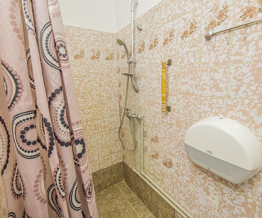 Одноместный улучшенный номер в санатории Надежда в городе Ессентуки - фотография