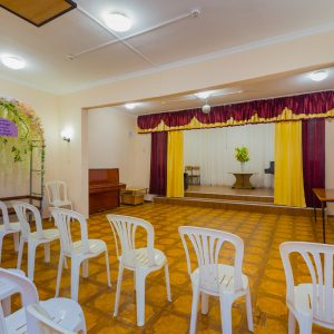 Актовый зал в санатории Надежда в городе Ессентуки - фотография