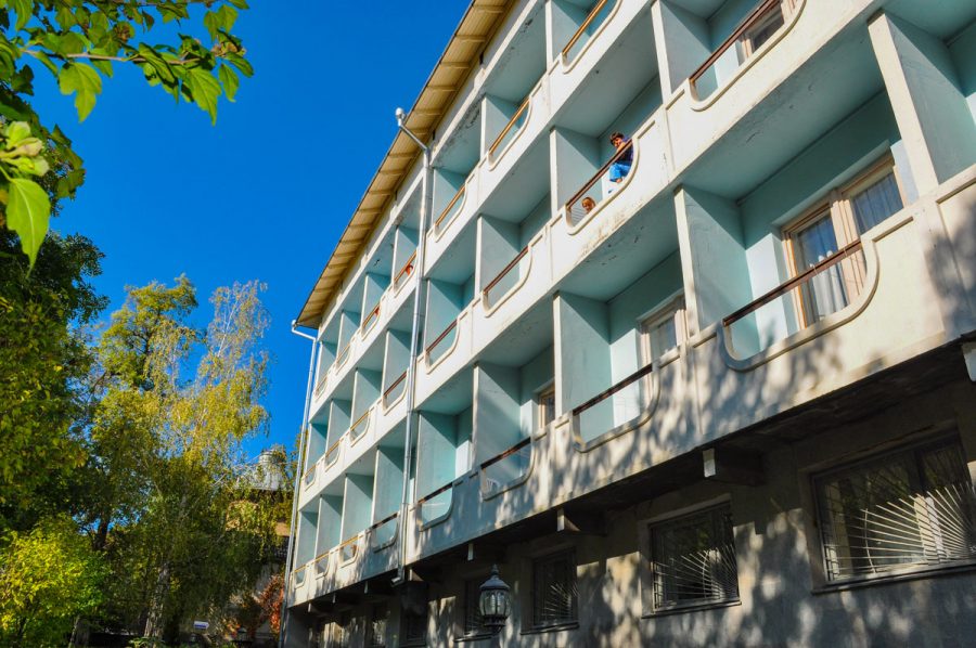 Корпус санатория Надежда в городе Ессентуки - фотография