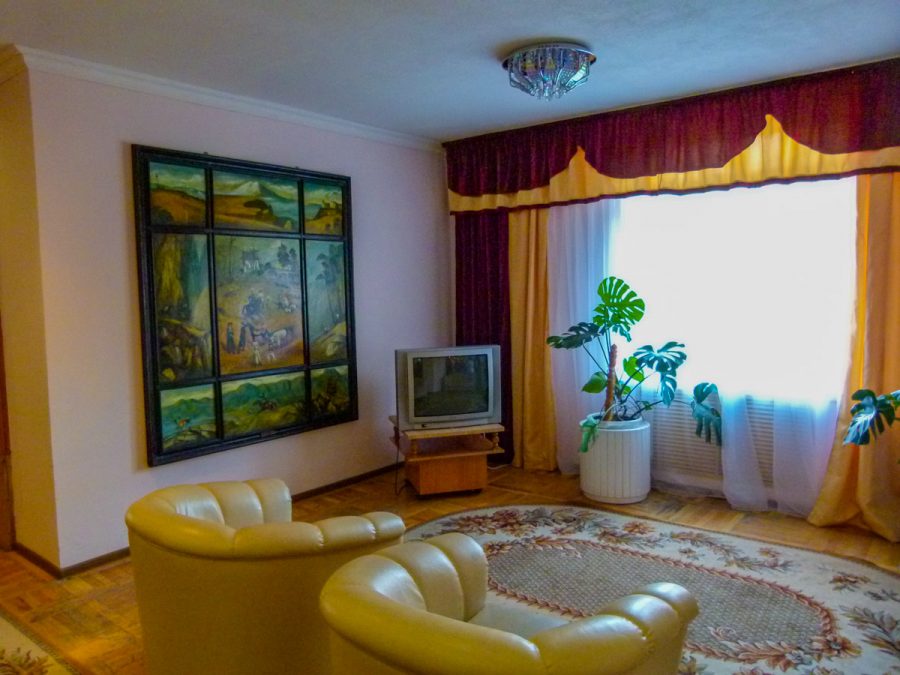 Холл в санатории Надежда в городе Ессентуки - фотография