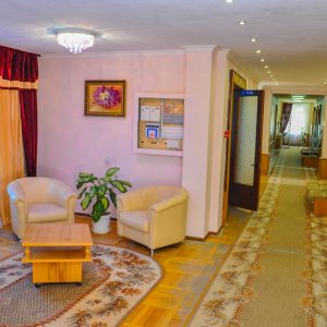 Холл в санатории Надежда в городе Ессентуки - фотография