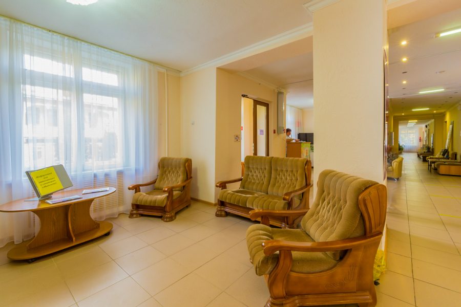 Холл в санатории Надежда в городе Ессентуки - фотография