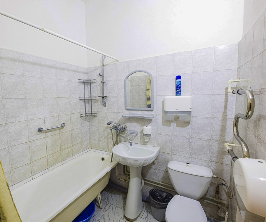 Двухкомнатный двухместный люкс в санатории Надежда в городе Ессентуки - фотография