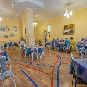 Обеденный зал в санатории Надежда в городе Ессентуки - фотография