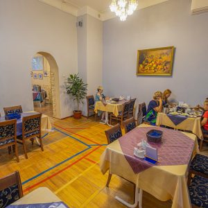 Обеденный зал в санатории Надежда в городе Ессентуки - фотография