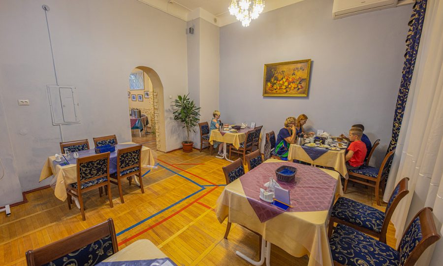 Обеденный зал в санатории Надежда в городе Ессентуки - фотография