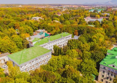 Общий вид санатория Надежда в городе Ессентуки - фотография