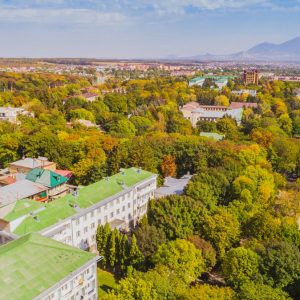 Общий вид санатория Надежда в городе Ессентуки - фотография