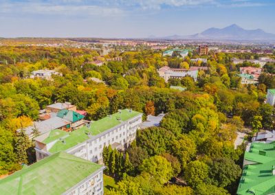 Общий вид санатория Надежда в городе Ессентуки - фотография