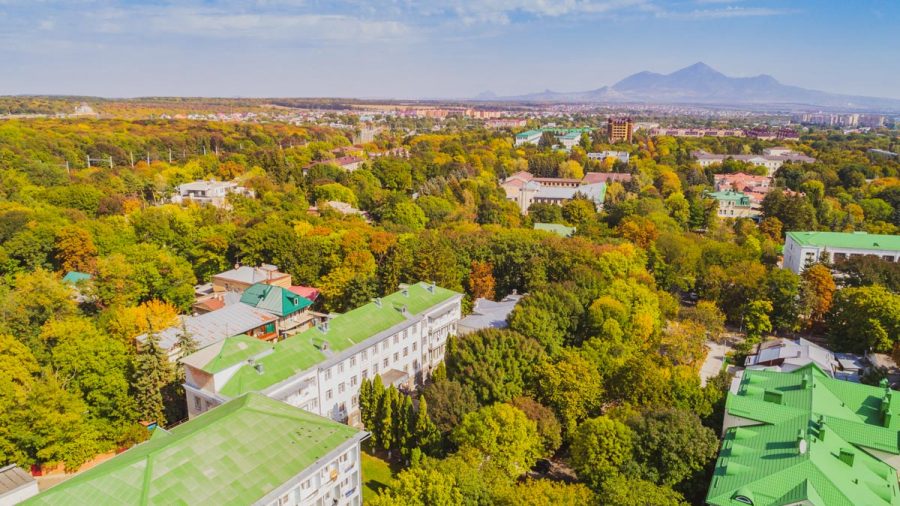 Общий вид санатория Надежда в городе Ессентуки - фотография