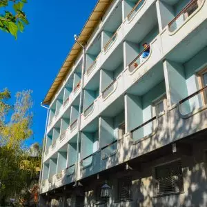 Корпус санатория Надежда в городе Ессентуки - фотография